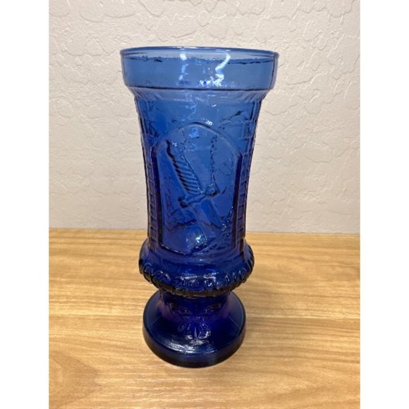Excalibur Las Vegas Souvenir Cobalt Blue Glass Castle 24oz - Picture 3 of 8